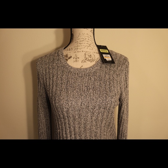 Jones New York Sweaters - New with tags Jones NY cable knit gray sweater